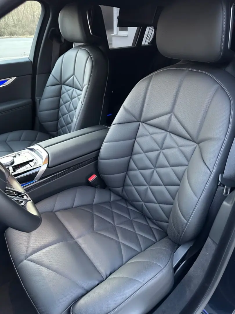 740 d xDrive M Sport  Fond Entertainment,TV