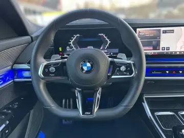 740 d xDrive M Sport  Fond Entertainment,TV