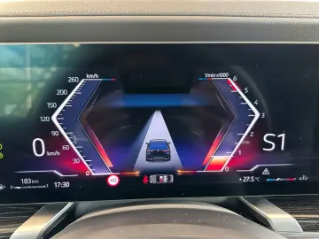740 d xDrive M Sport  Fond Entertainment,TV