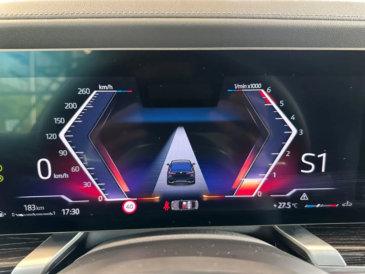 740 d xDrive M Sport  Fond Entertainment,TV