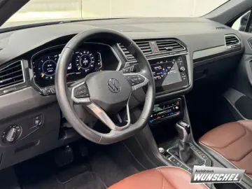 Tiguan 2.0 TDI DSG 4M. Eleg. AHK ACC Navi LEDer
