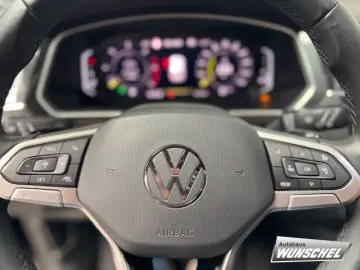 Tiguan 2.0 TDI DSG 4M. Eleg. AHK ACC Navi LEDer