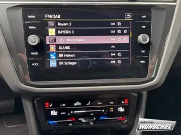Tiguan 2.0 TDI DSG 4M. Eleg. AHK ACC Navi LEDer