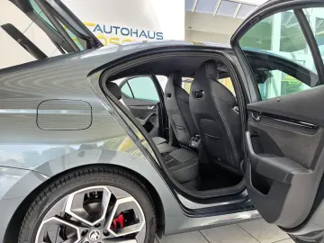 Octavia Limo RS Plus 4x4 Standheizung Canton