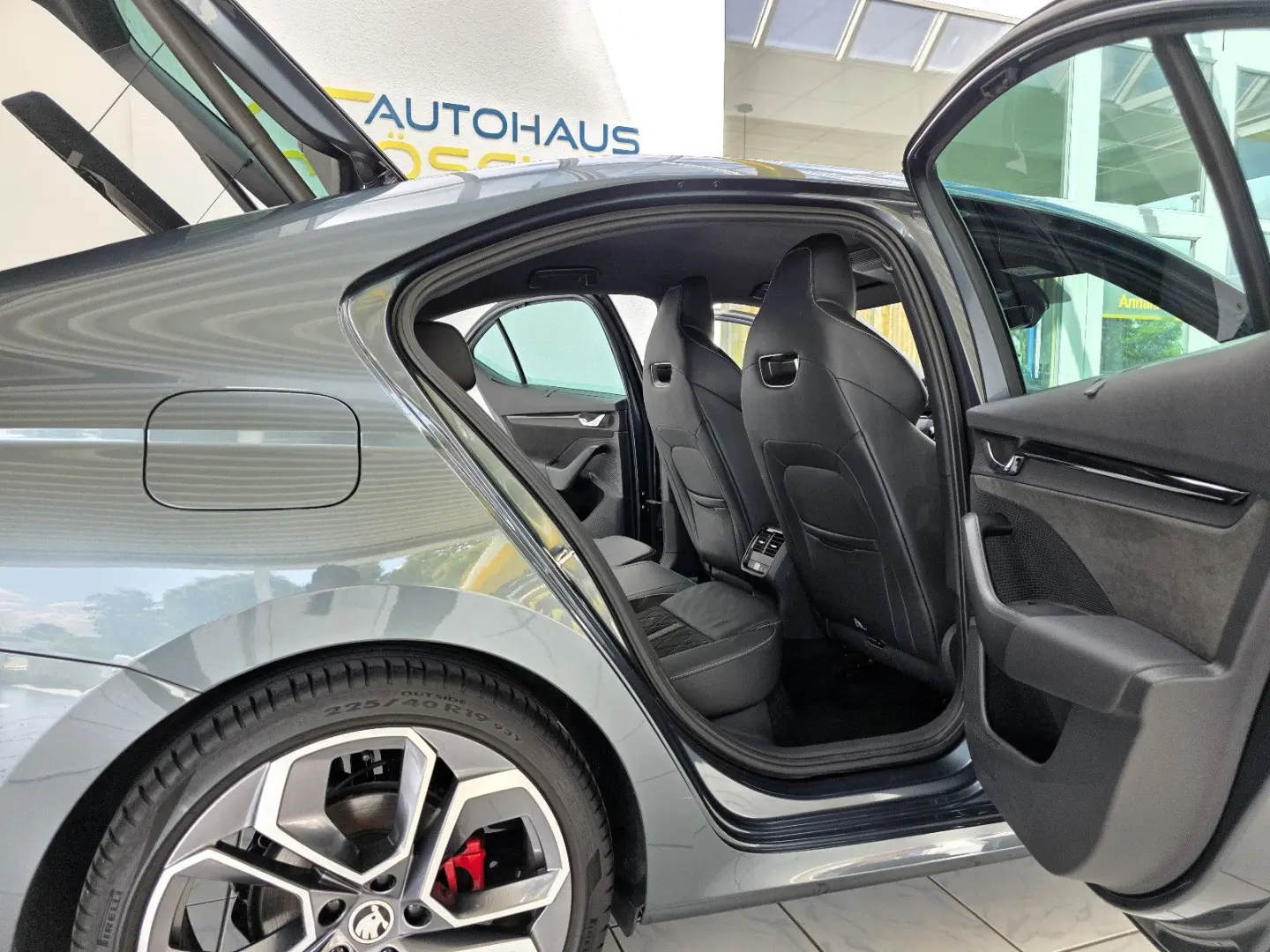 Octavia Limo RS Plus 4x4 Standheizung Canton
