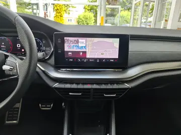 Octavia Limo RS Plus 4x4 Standheizung Canton