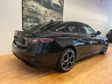 Giulia Veloce Q4 Allrad Leder 3D-Navi Premium