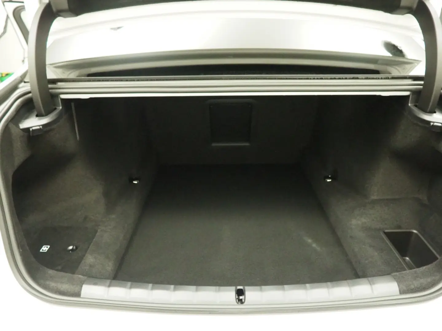740d xDrive Limousine M-Sport UPE €163870