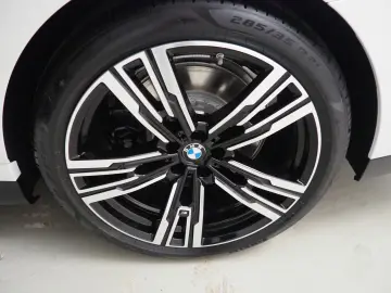 740d xDrive Limousine M-Sport UPE €163870