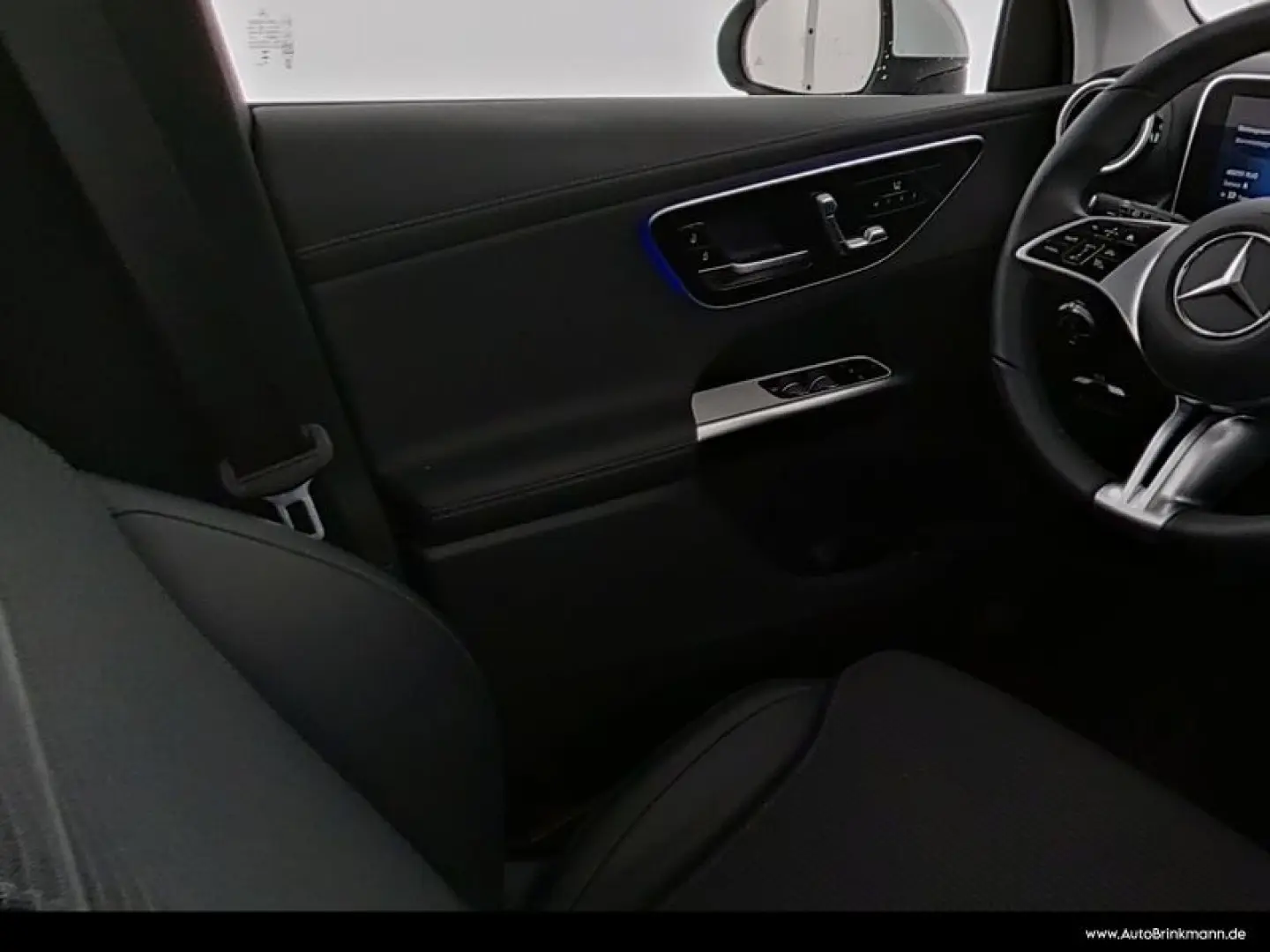 GLC 200 4MATIC ADVANCED+/PANO-SHD/KAMERA/AHKLED