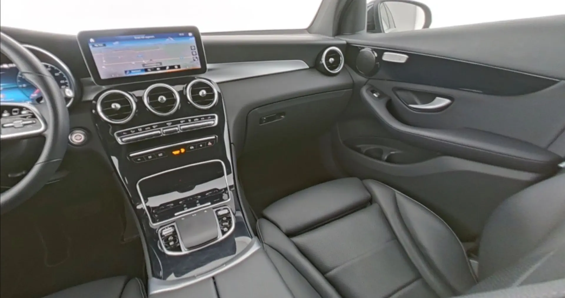 GLC 300 de 4Matic COUPE LEDER WIEDE LED KAM LEDE