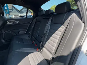 Giulia MY24 VELOCE 2.0 Turbo 16V  AT8