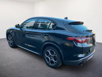 Stelvio TI 2.0 AT8 16V 280 PS AT8 Q4 NAVI/ASSIST