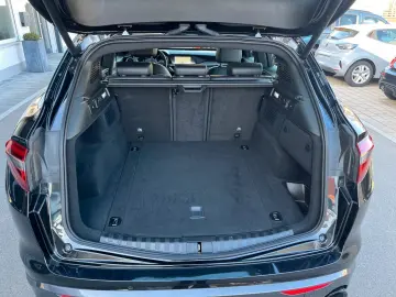 Stelvio TI 2.0 AT8 16V 280 PS AT8 Q4 NAVI/ASSIST