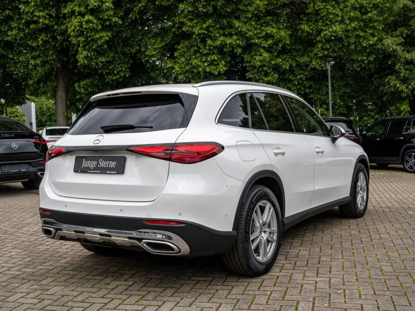 GLC 220 d 4M Avantgarde/LED/Cam/Pano/AHK/Memo/18
