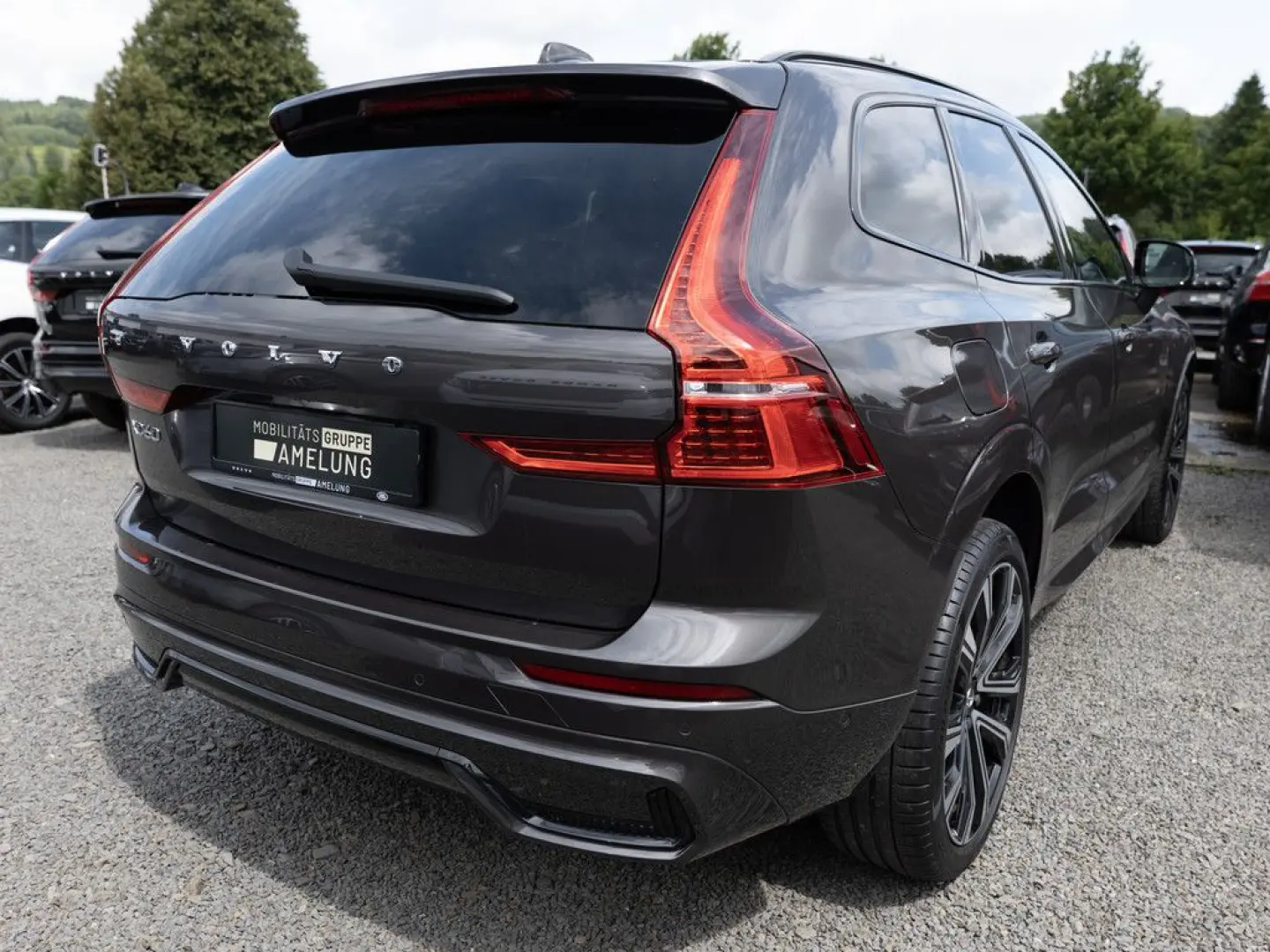 XC60 B4 R-Design SHZ NAVI W-LAN FACEL. LED 360°