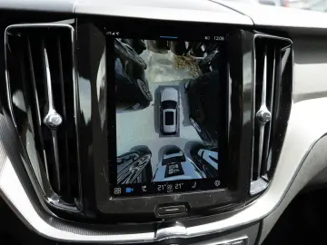 XC60 B4 R-Design SHZ NAVI W-LAN FACEL. LED 360°