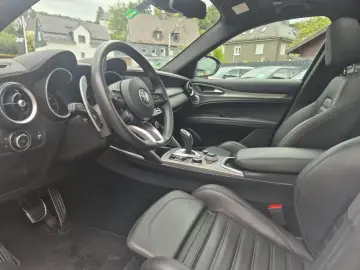 Alfa Romeo Stelvio Veloce 2.0 Turbo*Pano*Navi*Le