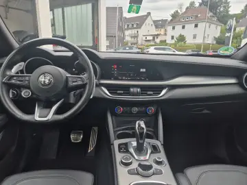 Alfa Romeo Stelvio Veloce 2.0 Turbo*Pano*Navi*Le