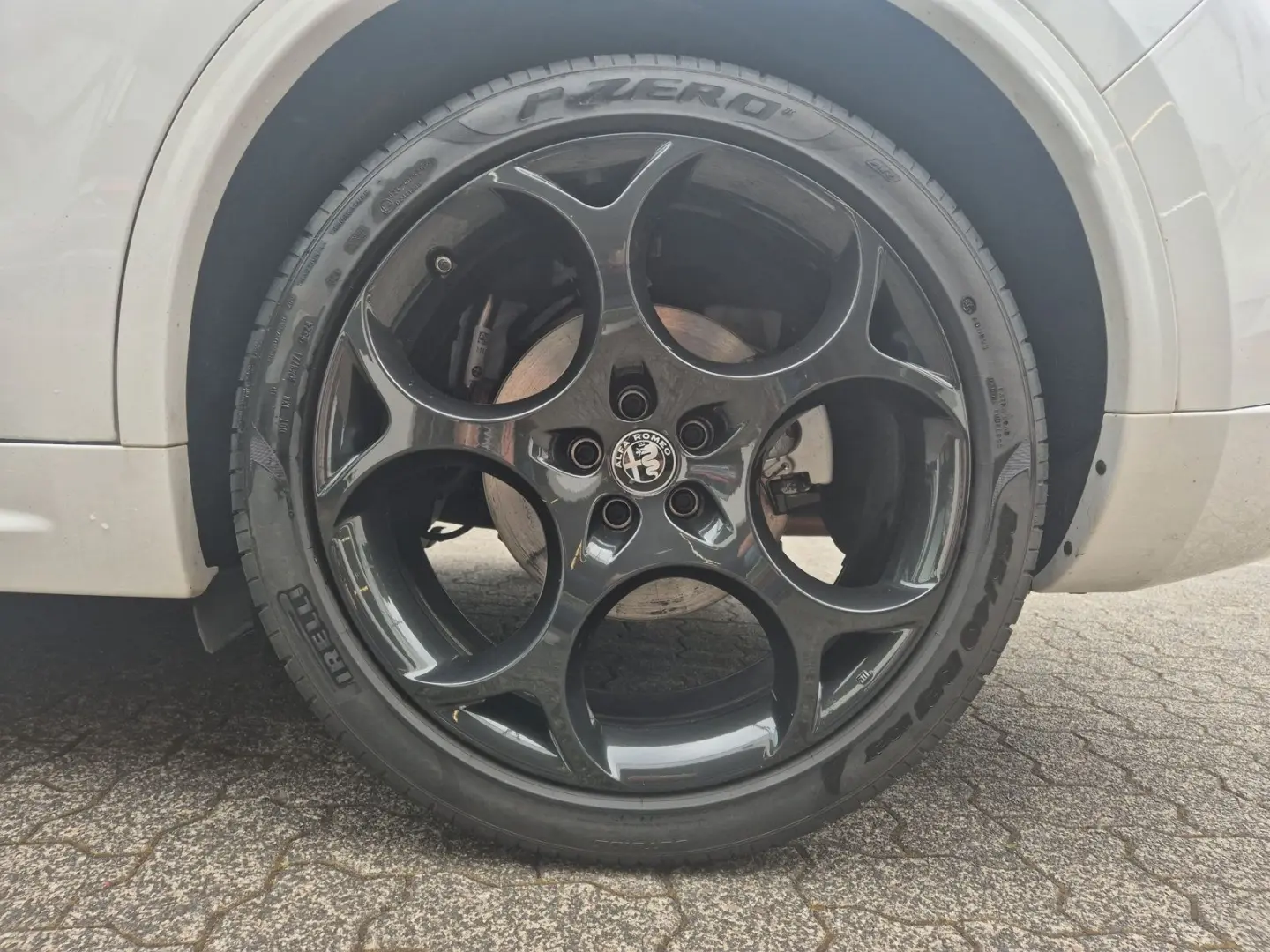 Alfa Romeo Stelvio Veloce 2.0 Turbo*Pano*Navi*Le