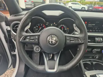 Alfa Romeo Stelvio Veloce 2.0 Turbo*Pano*Navi*Le