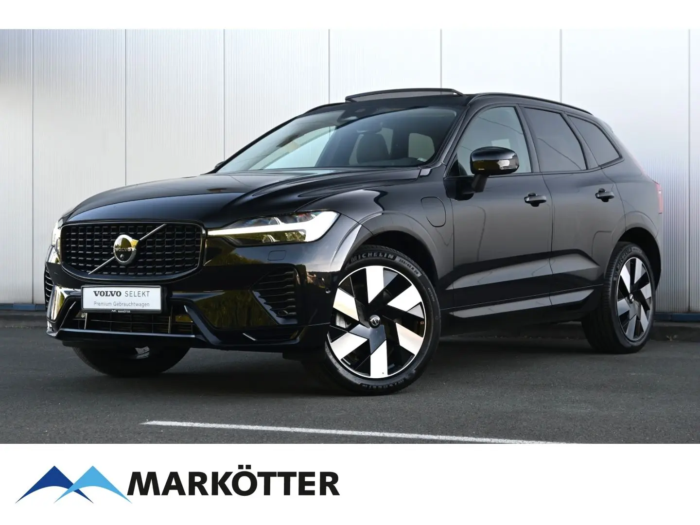 XC60 T8 Recharge Plus Dark AWD/ACC/360°/S-Dach