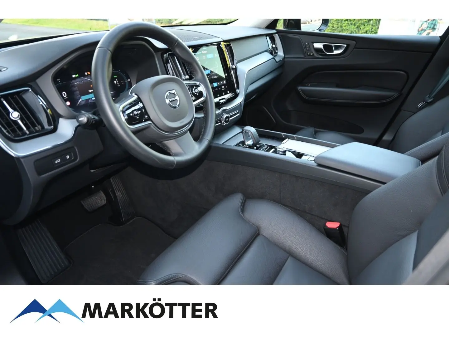 XC60 T8 Recharge Plus Dark AWD/ACC/360°/S-Dach