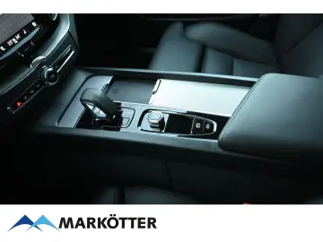 XC60 T8 Recharge Plus Dark AWD/ACC/360°/S-Dach