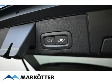 XC60 T8 Recharge Plus Dark AWD/ACC/360°/S-Dach