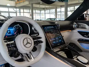 Mercedes-Benz SL 63 AMG 750 BRABUS ROADSTER CARBON