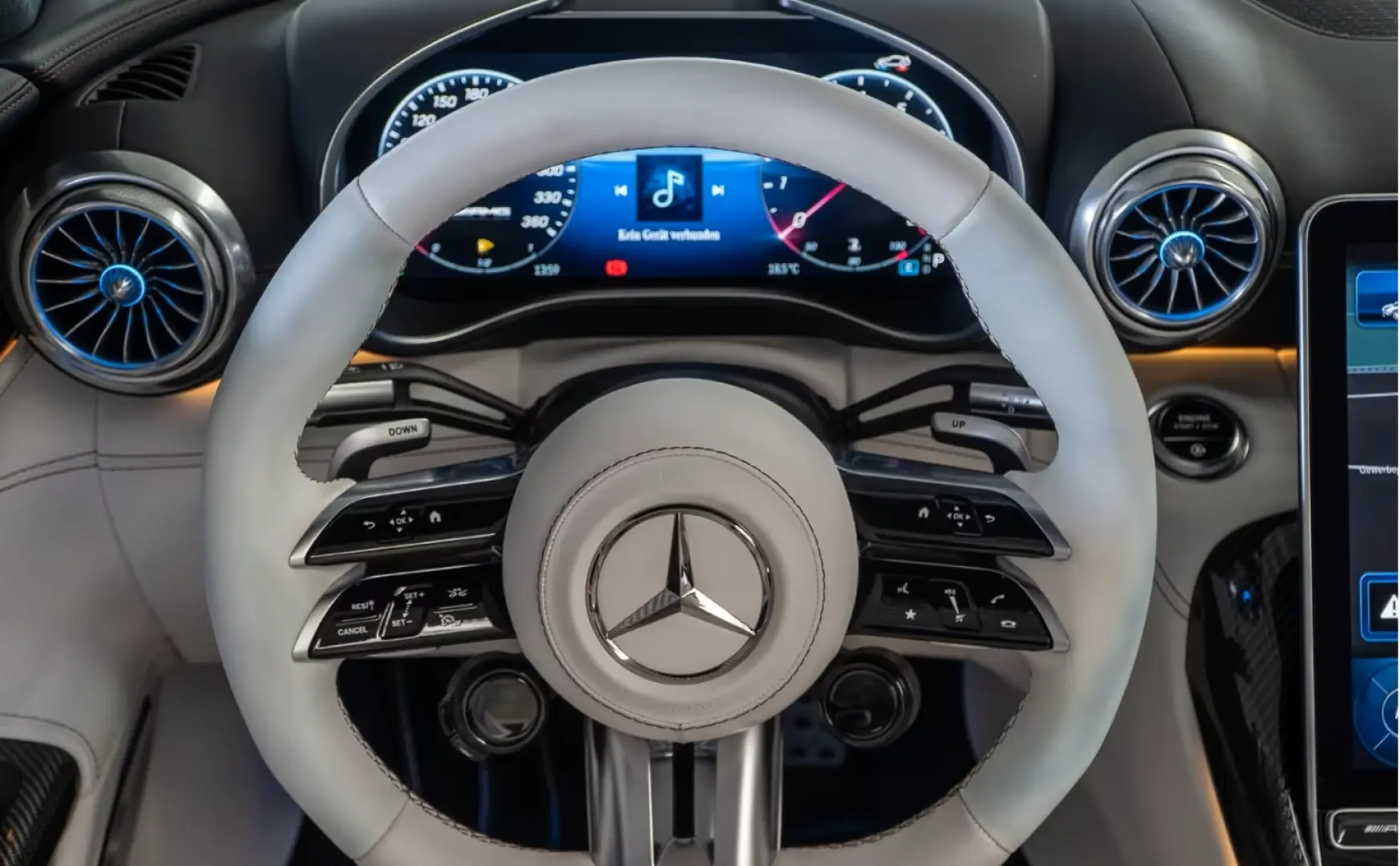 Mercedes-Benz SL 63 AMG 750 BRABUS ROADSTER CARBON