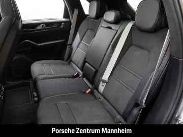 Cayenne GTS Carbon Design Paket AHK HA-Lenkung S