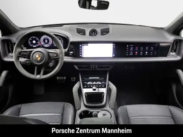 Cayenne GTS Carbon Design Paket AHK HA-Lenkung S