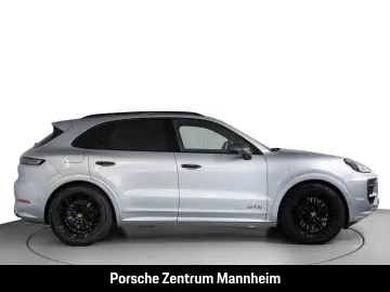 Cayenne GTS Carbon Design Paket AHK HA-Lenkung S