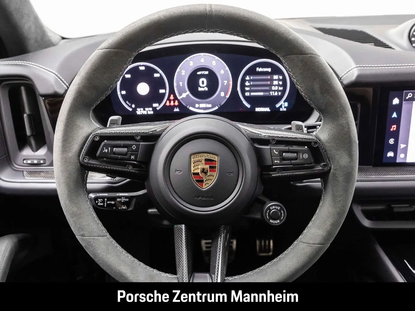 Cayenne GTS Carbon Design Paket AHK HA-Lenkung S