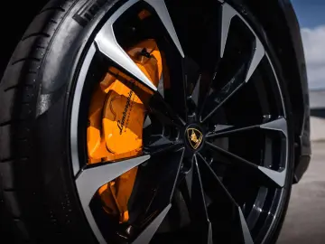 Urus Grigio Keres / Carbon / 360 