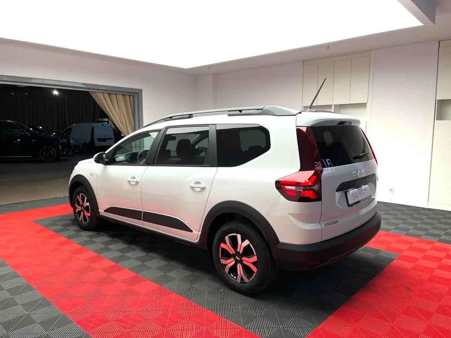 DACIA JOGGER 7 locuri / GPL / echipare EXPRESSION