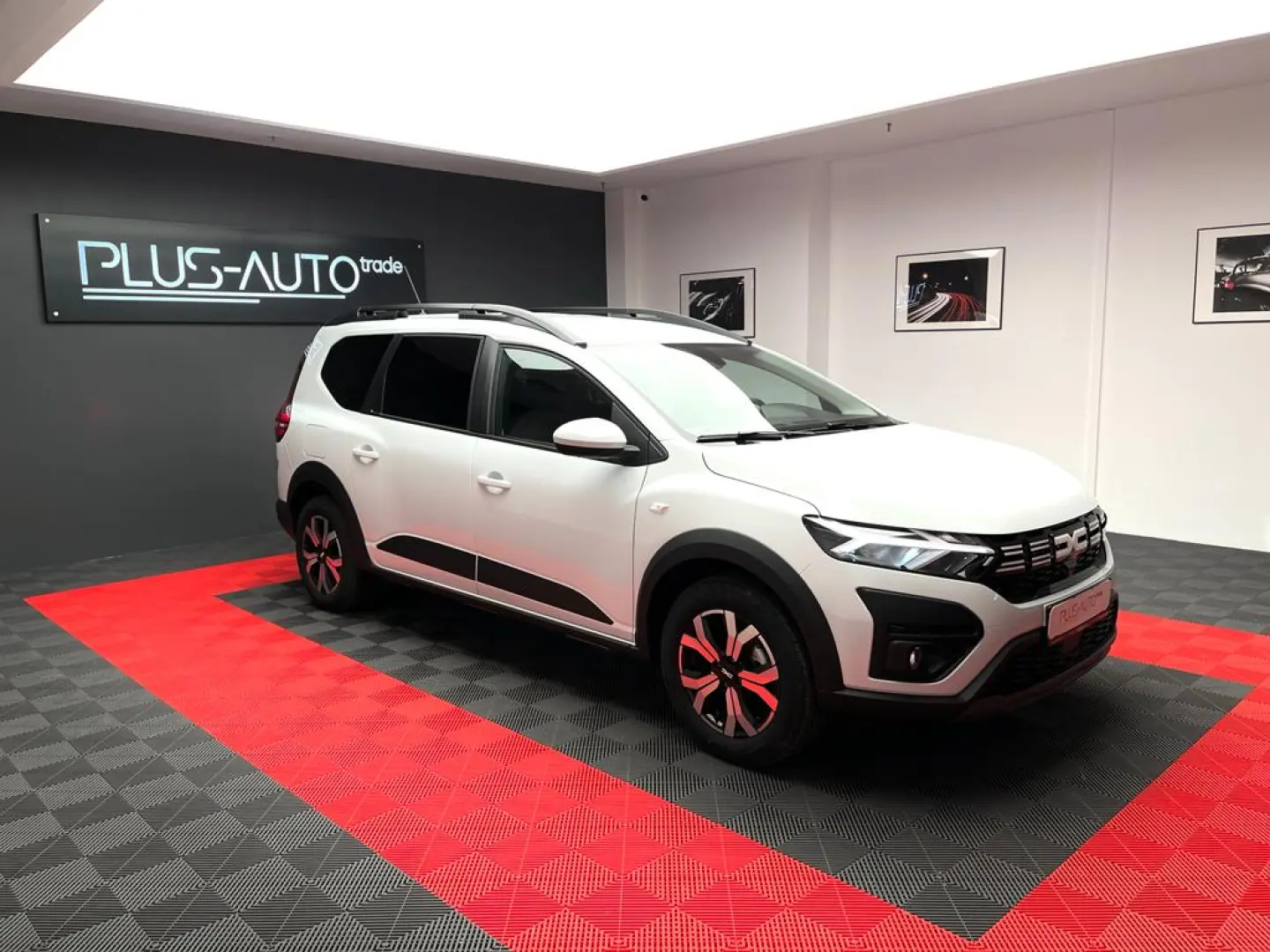 DACIA JOGGER 7 locuri / GPL / echipare EXPRESSION