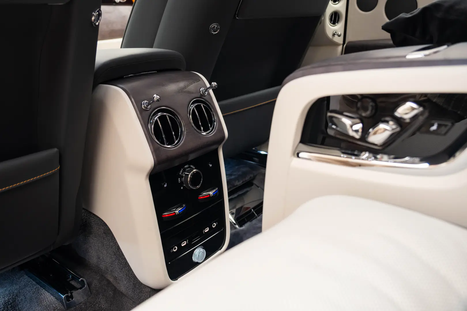 Rolls Royce Cullinan Facelift 2025