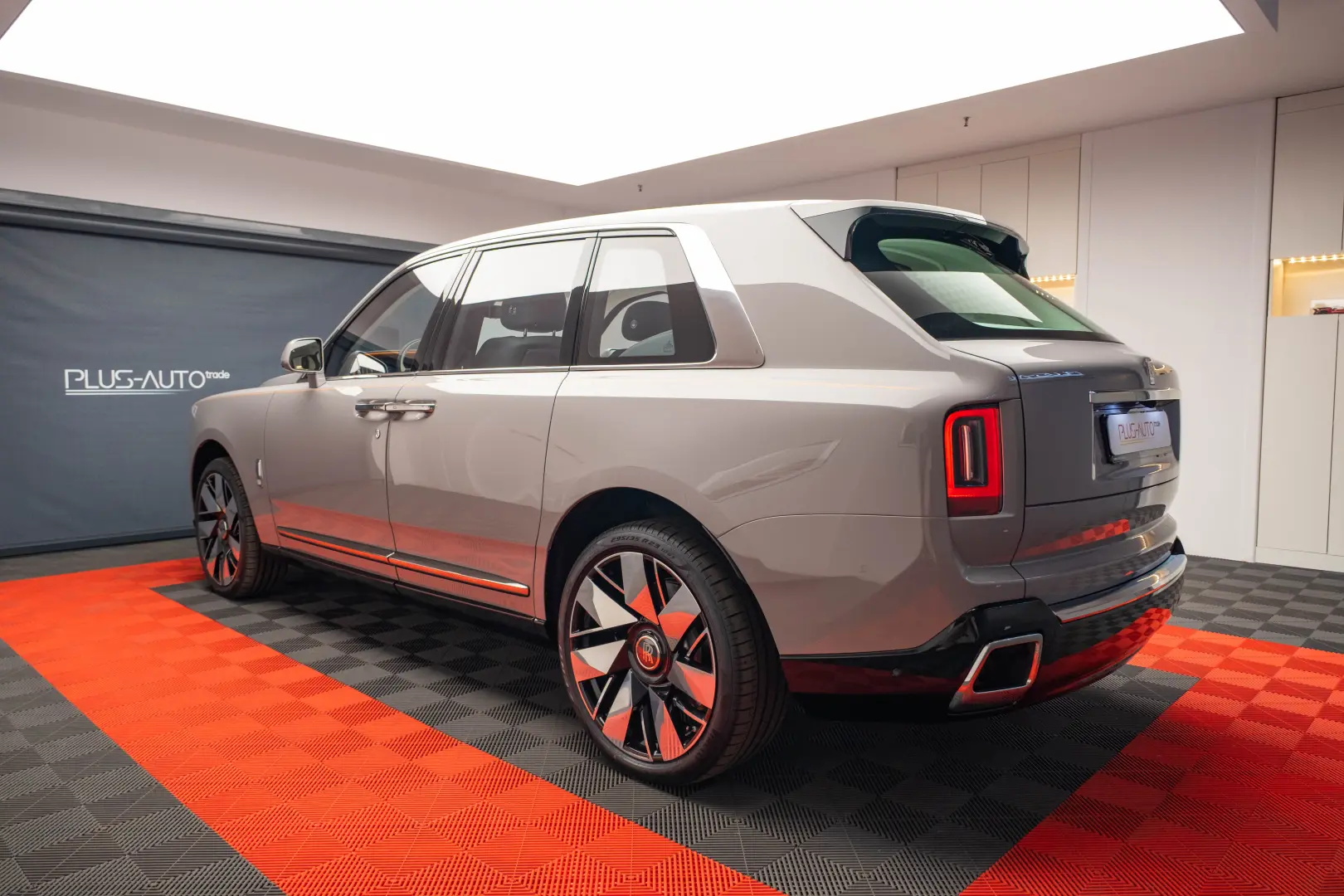 Rolls Royce Cullinan Facelift 2025