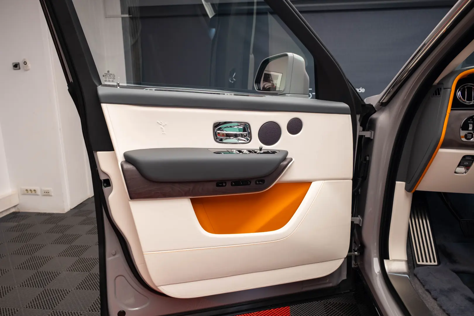 Rolls Royce Cullinan Facelift 2025