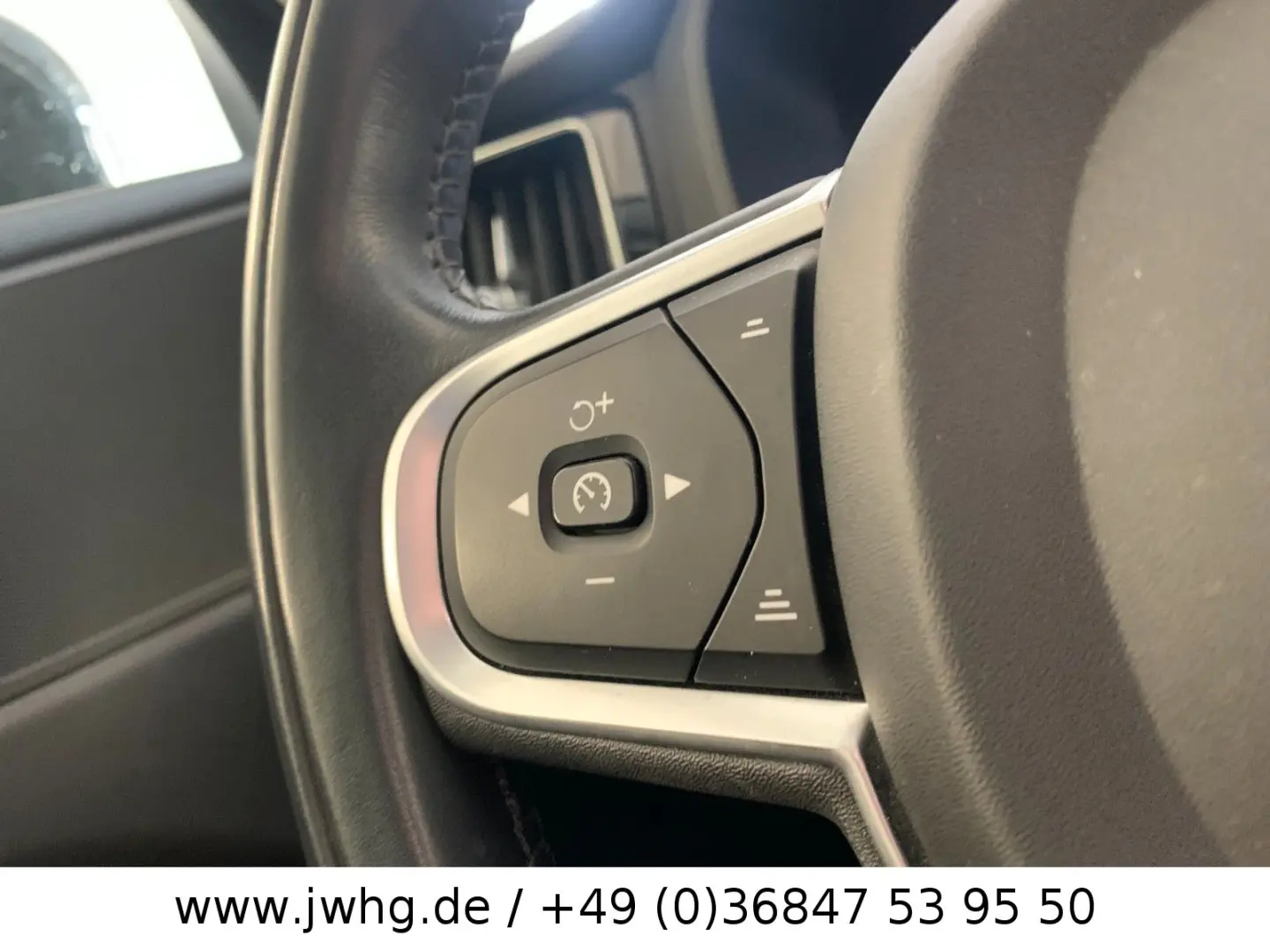 XC60 AWD LED 18