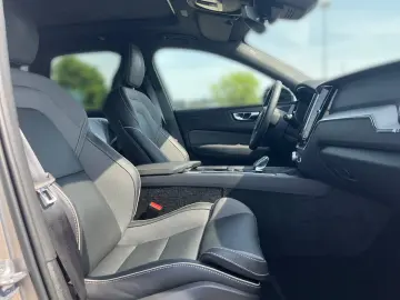 XC60 T8 Hybrid AWD Plus Dark *NAVI*360°KA*Harman