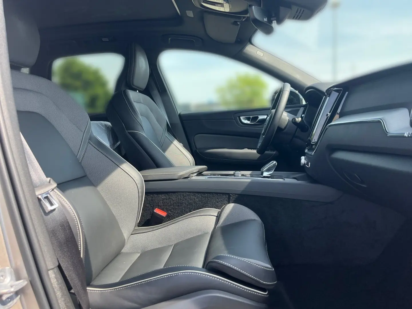 XC60 T8 Hybrid AWD Plus Dark *NAVI*360°KA*Harman