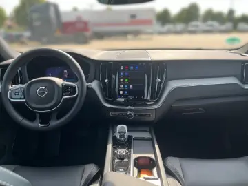 XC60 T8 Hybrid AWD Plus Dark *NAVI*360°KA*Harman