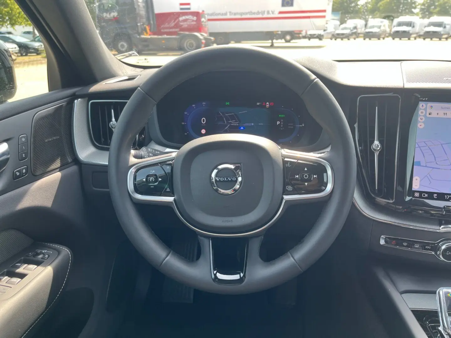 XC60 T8 Hybrid AWD Plus Dark *NAVI*360°KA*Harman
