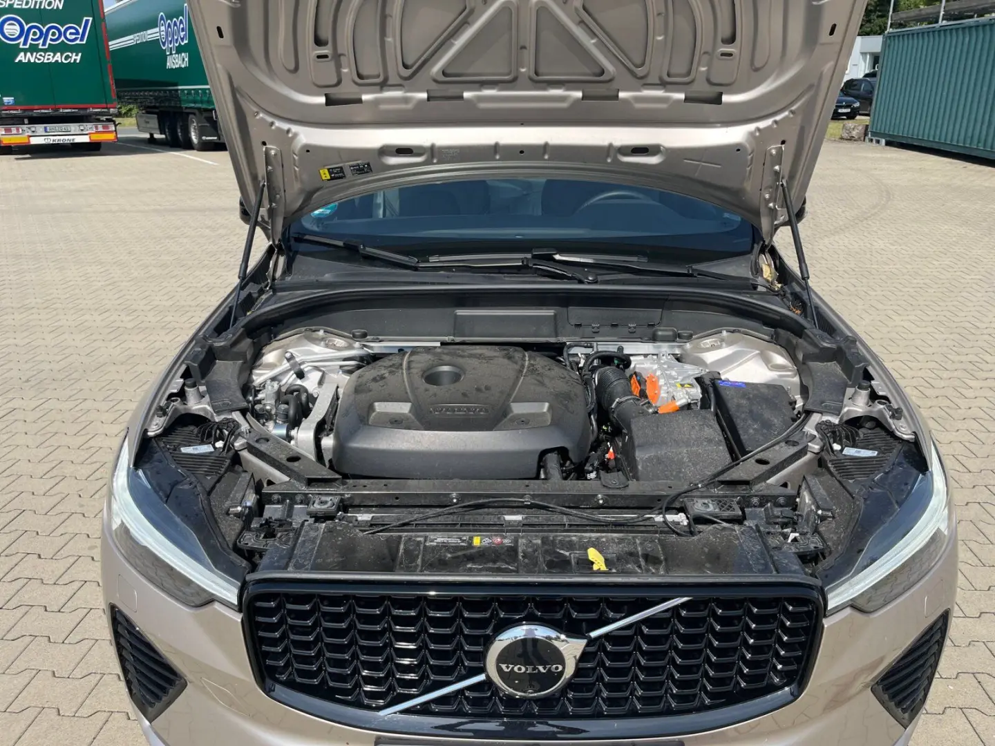 XC60 T8 Hybrid AWD Plus Dark *NAVI*360°KA*Harman