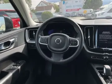 XC60 Inscription Plug-In Hybrid AWD T6 Twin Engi
