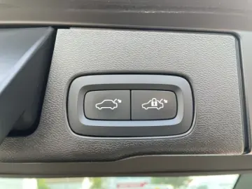 XC60 Inscription Plug-In Hybrid AWD T6 Twin Engi