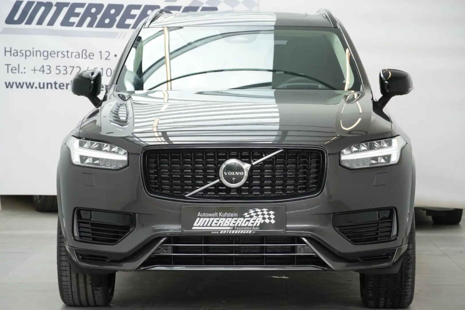 XC90 T8 Ultra Dark Recharge Plug-In Hybrid AWD